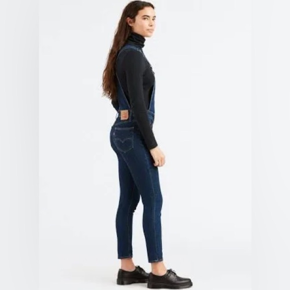 EUC Women’s Levi’s Dark Denim Overalls - Picture 3 of 6